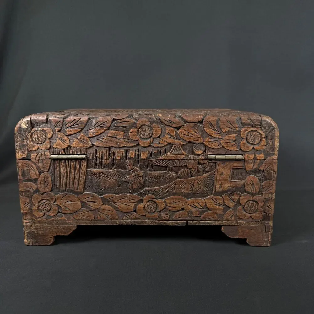 Hand CARVED CHINESE CAMPHORWOOD wood CHEST Jewelry Box Antique